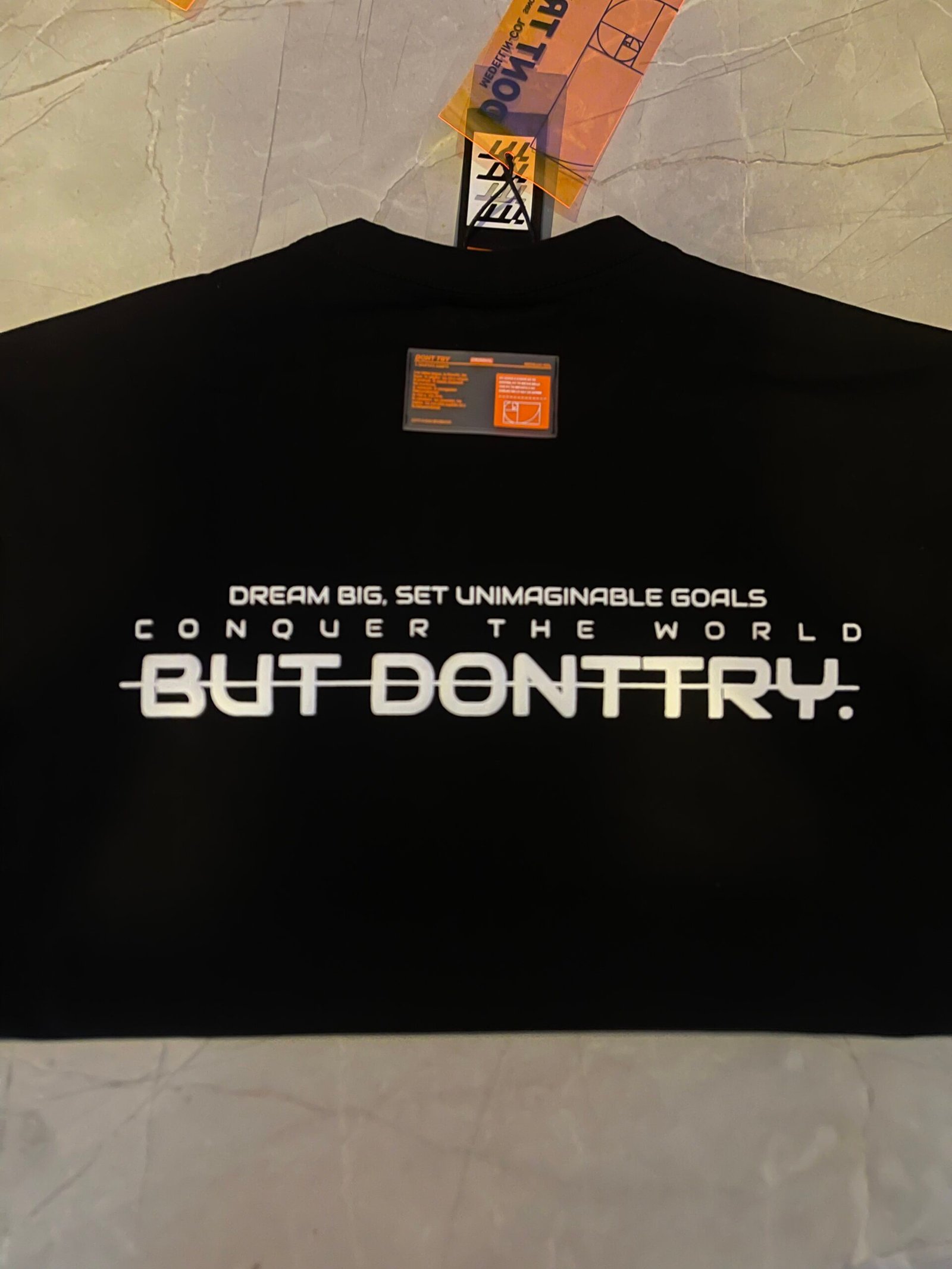 Camiseta Conection negra oversize - Imagen 4