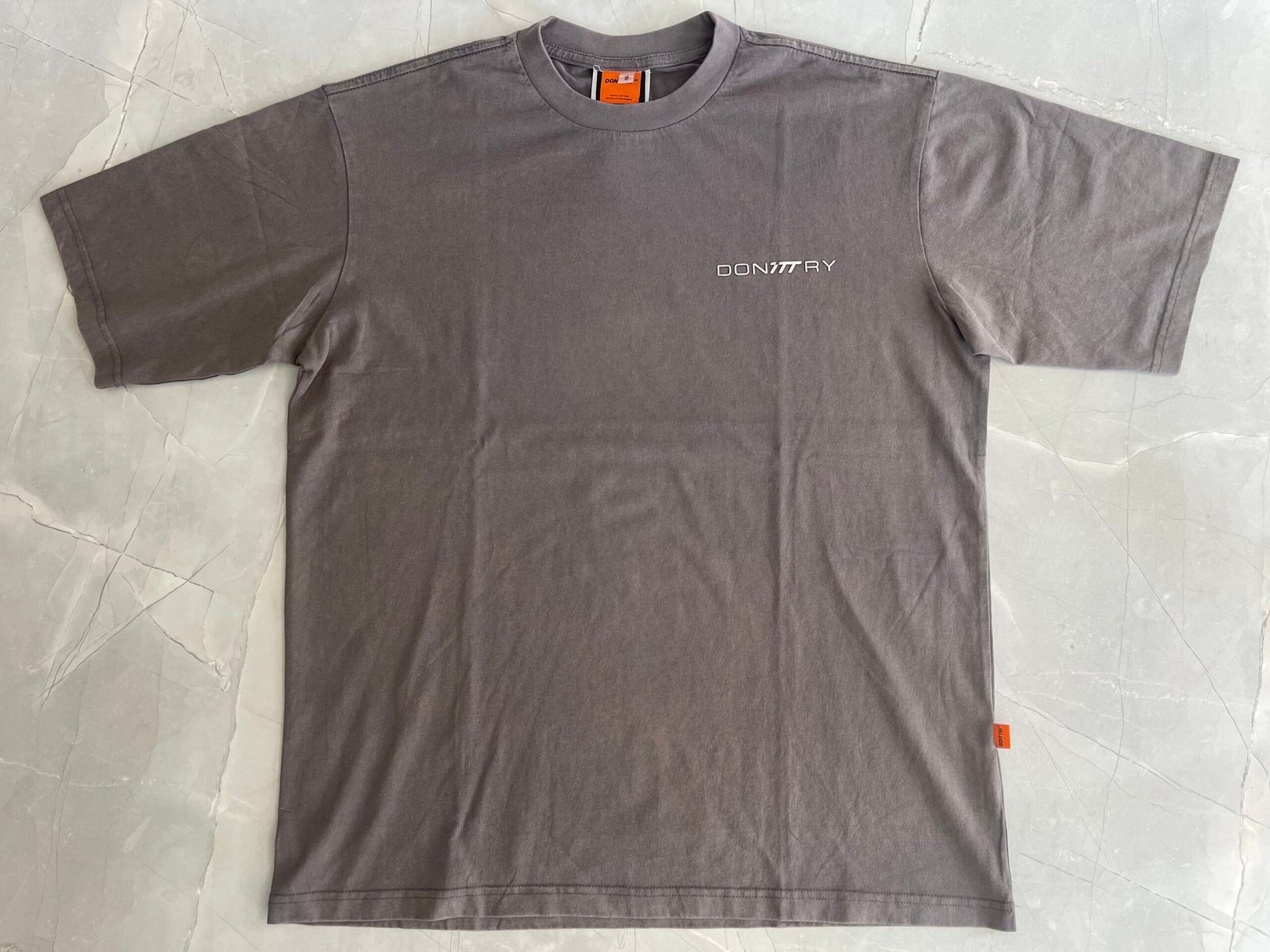 Camiseta Basic gris / blanco oversize - Imagen 5