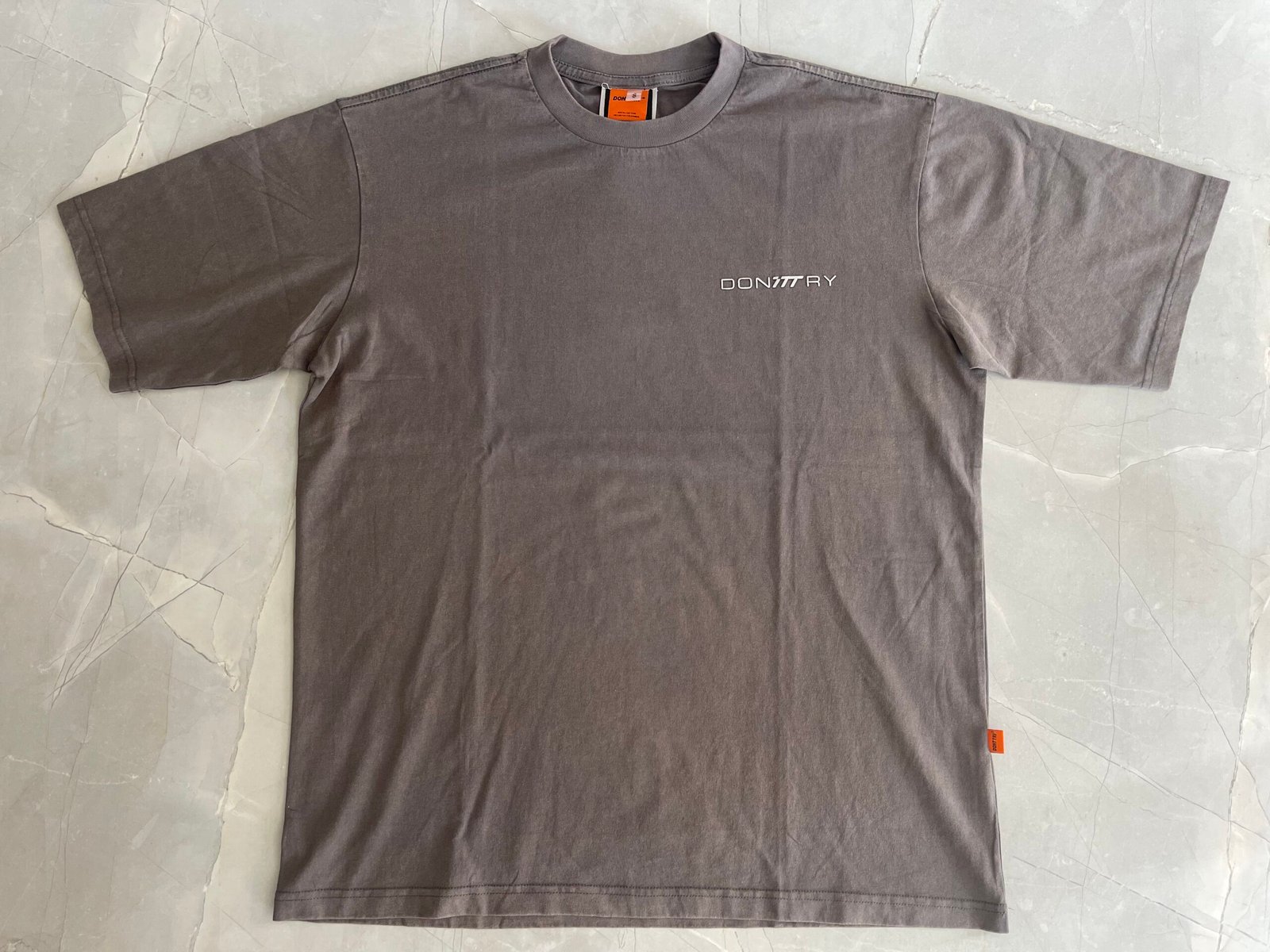 Camiseta Basic gris / blanco oversize - Imagen 4